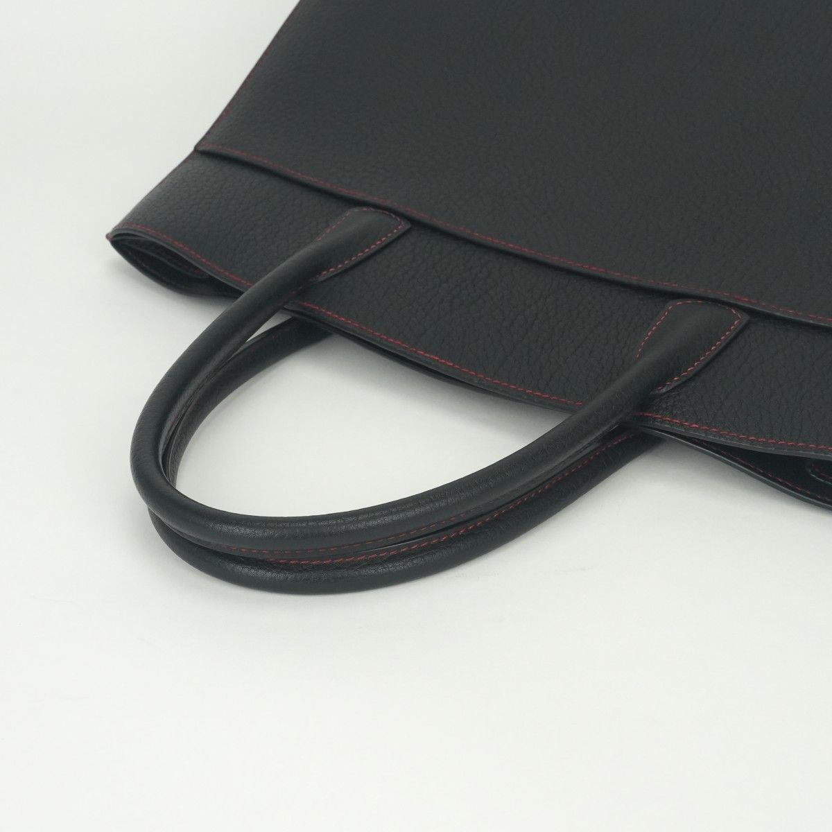 Hermes White Bus GM Tote Fjord Noir Rouge Vif Rougevif Black Red Gold Handbag — view 4