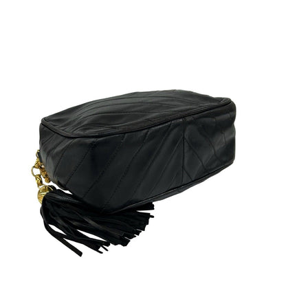 Chanel CC Logo V-stitch Tassel Lambskin Chain Shoulder Bag Black — view 7