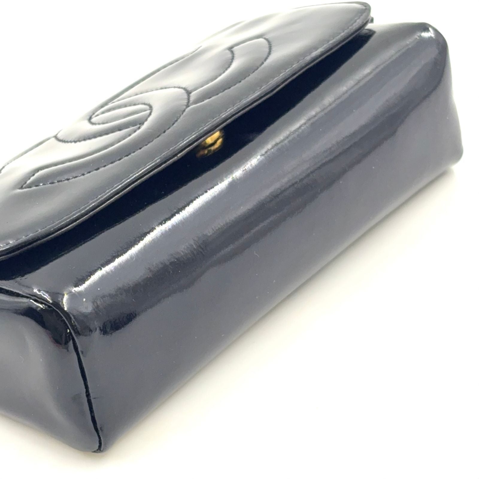 Chanel CC Logo Patent Leather Black Pouch Gold — view 5