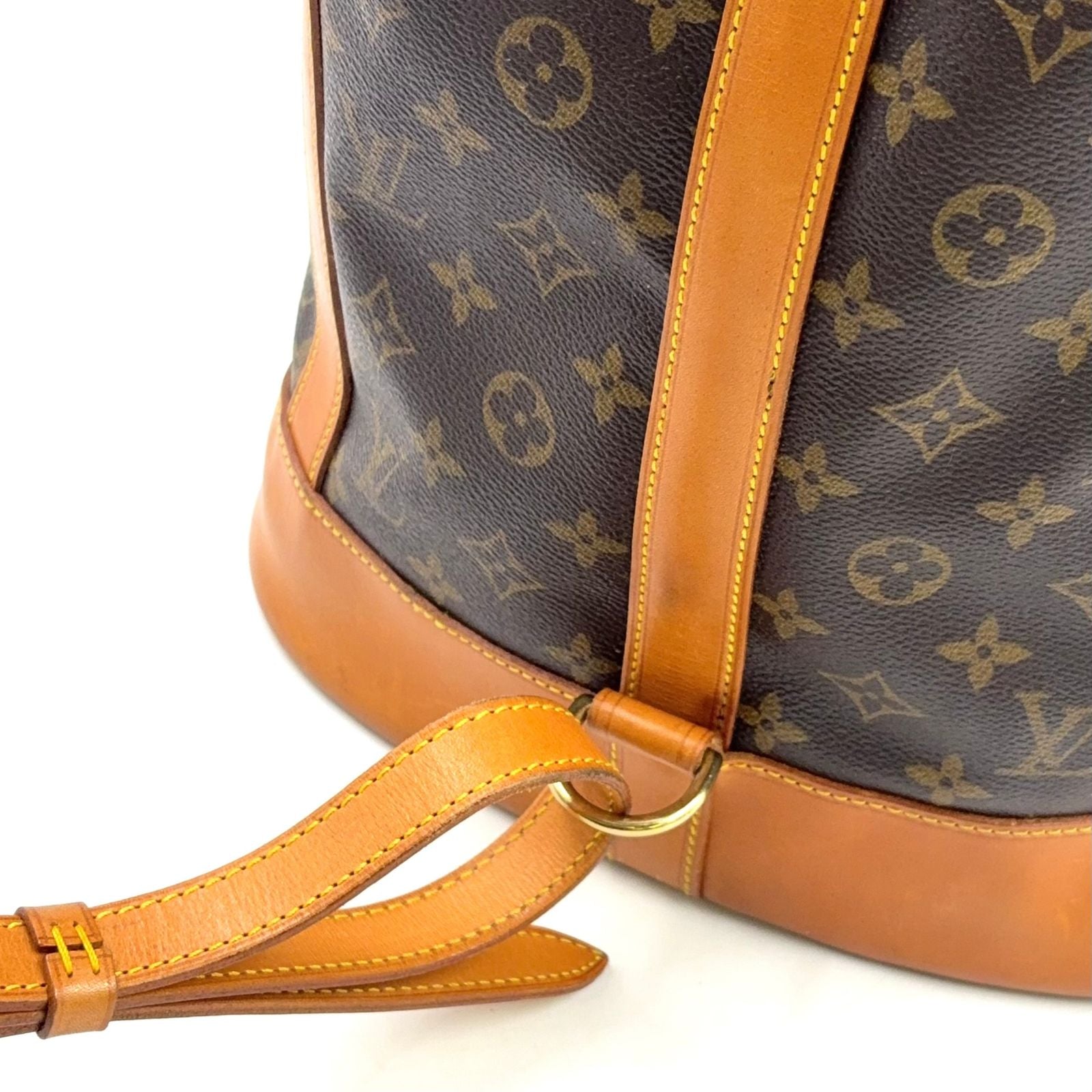 Louis Vuitton Randonnee PM Monogram Leather Brown Light Shoulder Bag Gold — view 5