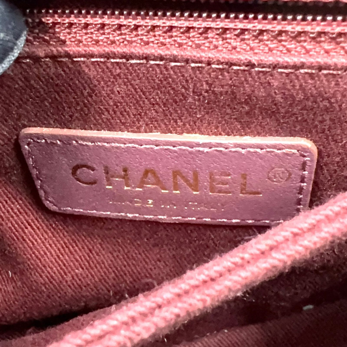 Chanel Quilted Coco Handle Flap 2-Way Caviar Leather Black Handbag Gold — view 4