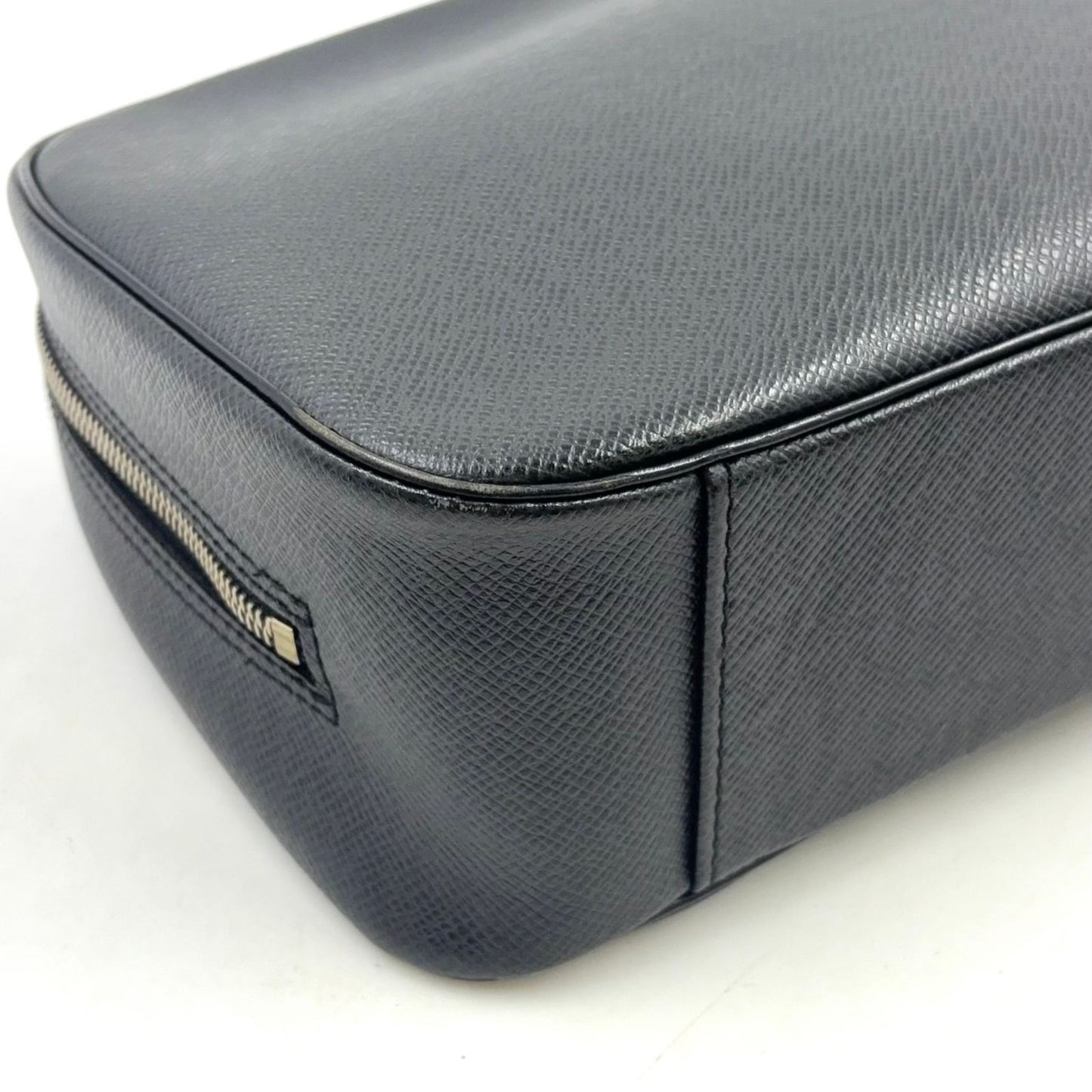 Louis Vuitton Trousse Toilette GM Taiga Ardoise Leather Black Pouch Silver — view 7