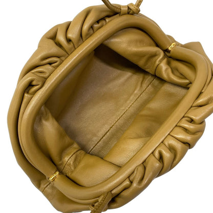 Bottega Veneta Shoulder Bag the Pouch Beige Leather — view 7