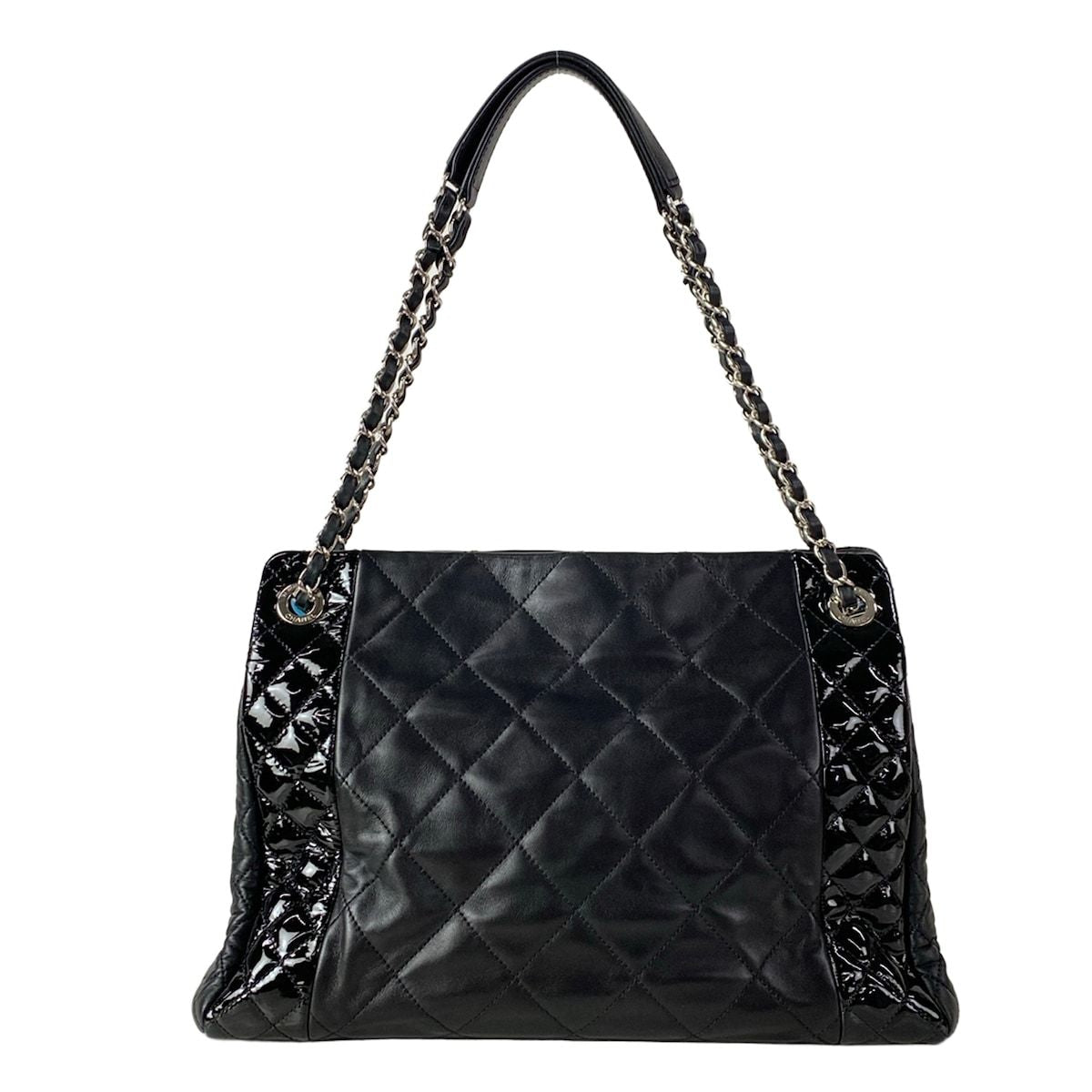 Chanel Tote Quilted Black Chain Silver Coco Charm Leather Lambskin — view 3