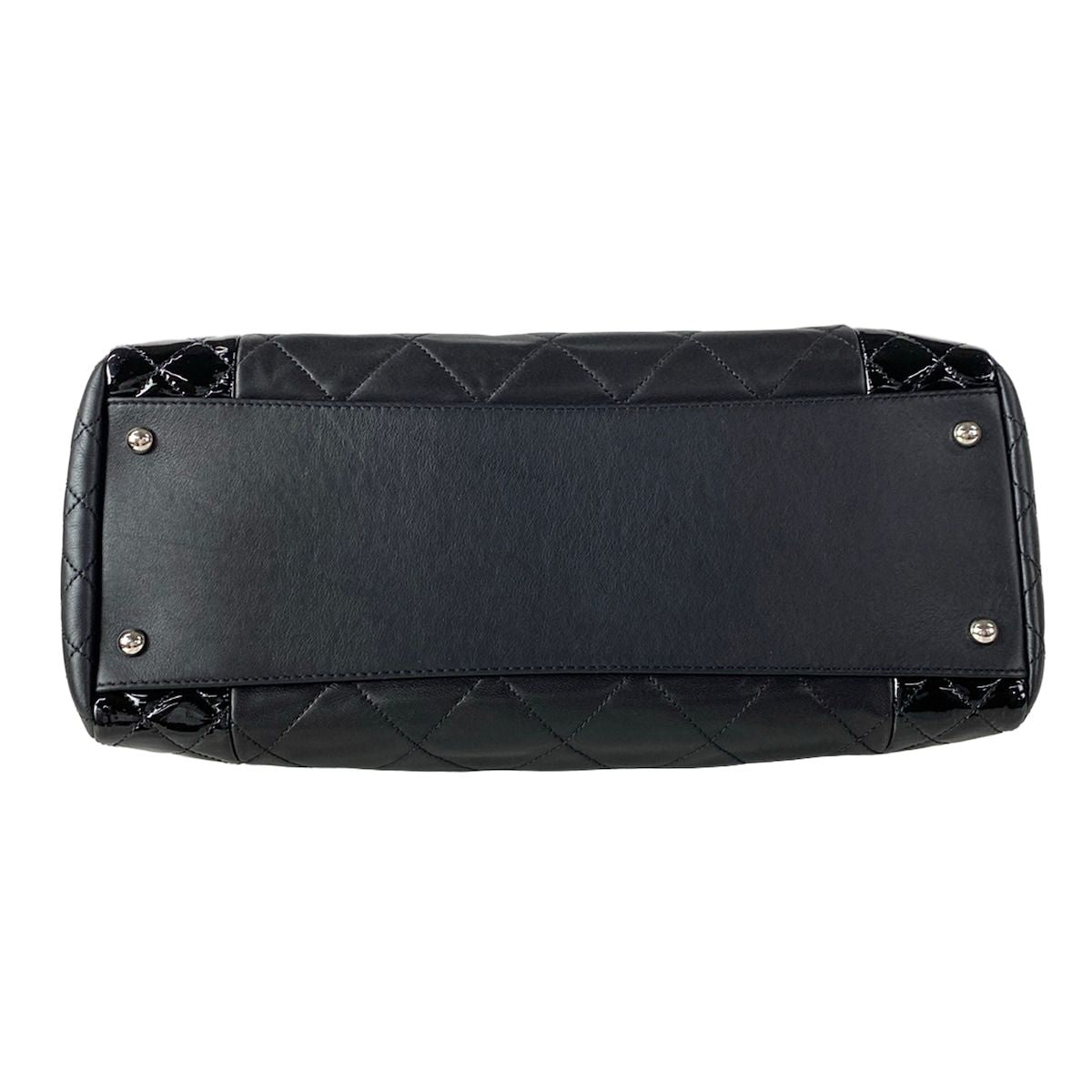 Chanel Tote Quilted Black Chain Silver Coco Charm Leather Lambskin — view 5