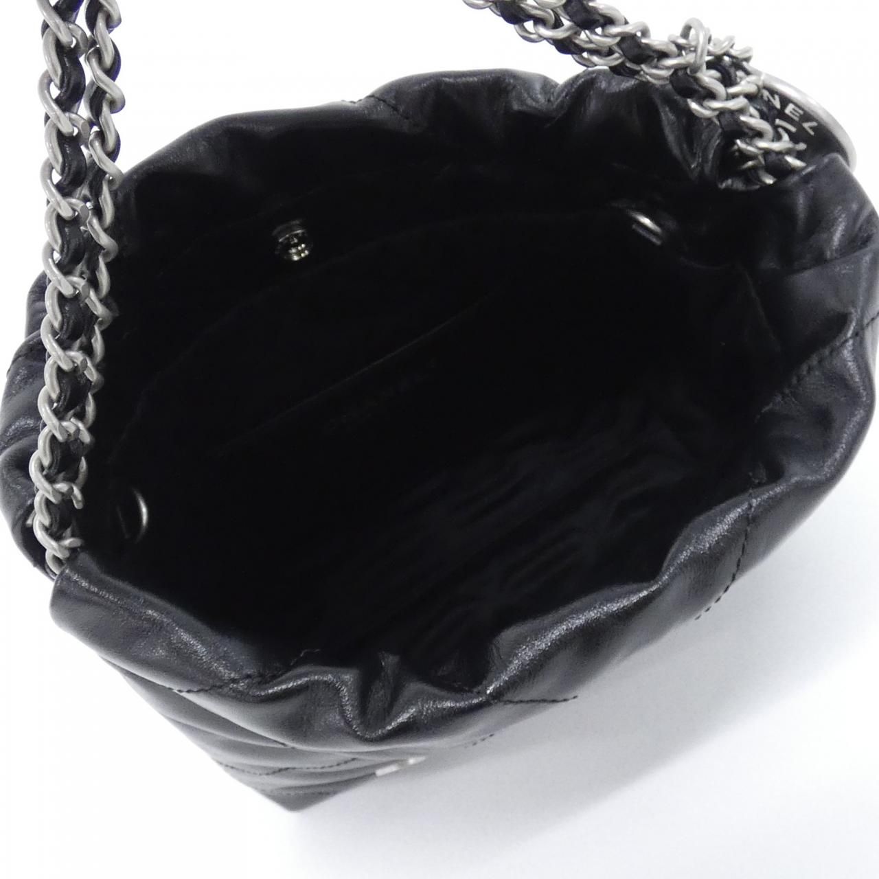 Chanel 22 Line Bag — view 6