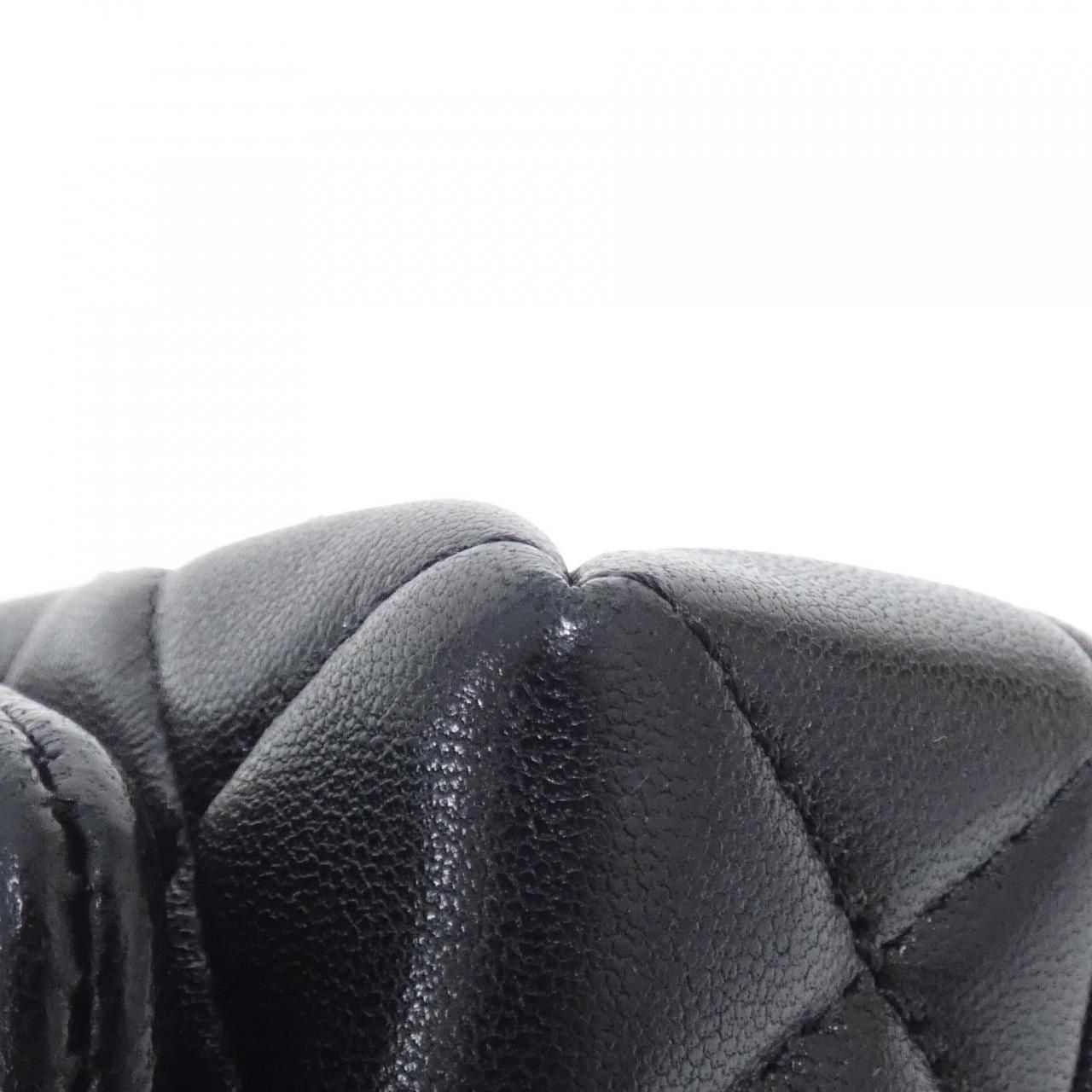 Chanel Shoulder Bag Black — view 3