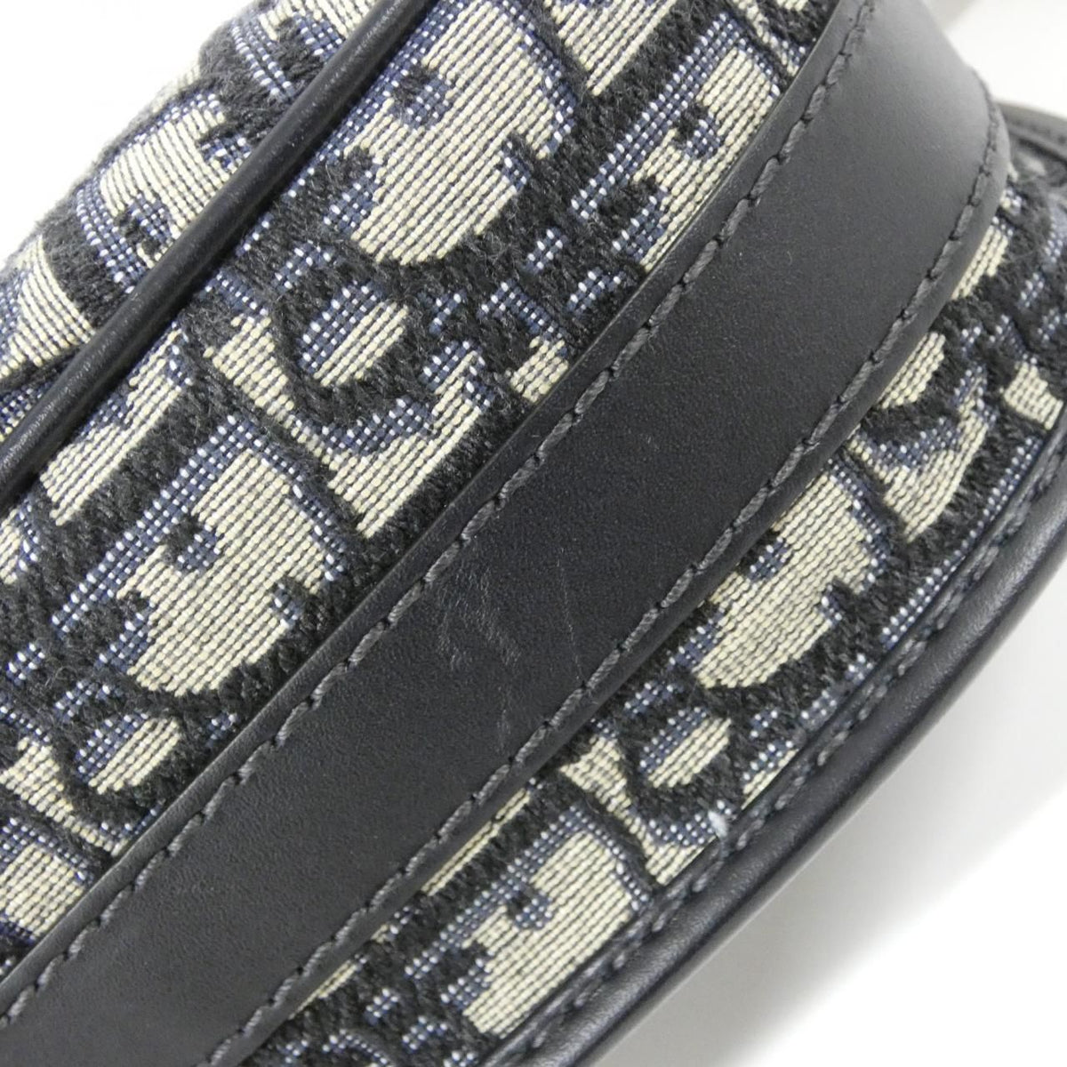 Dior Oblique Bobby Medium Shoulder Bag — view 3