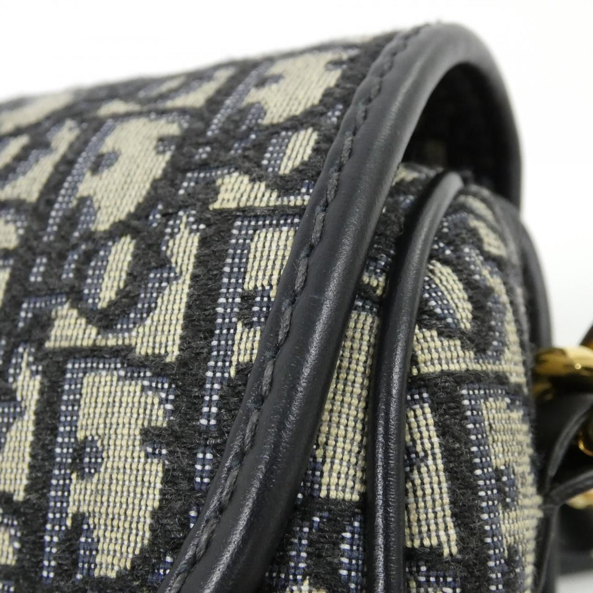 Dior Oblique Bobby Medium Shoulder Bag — view 6