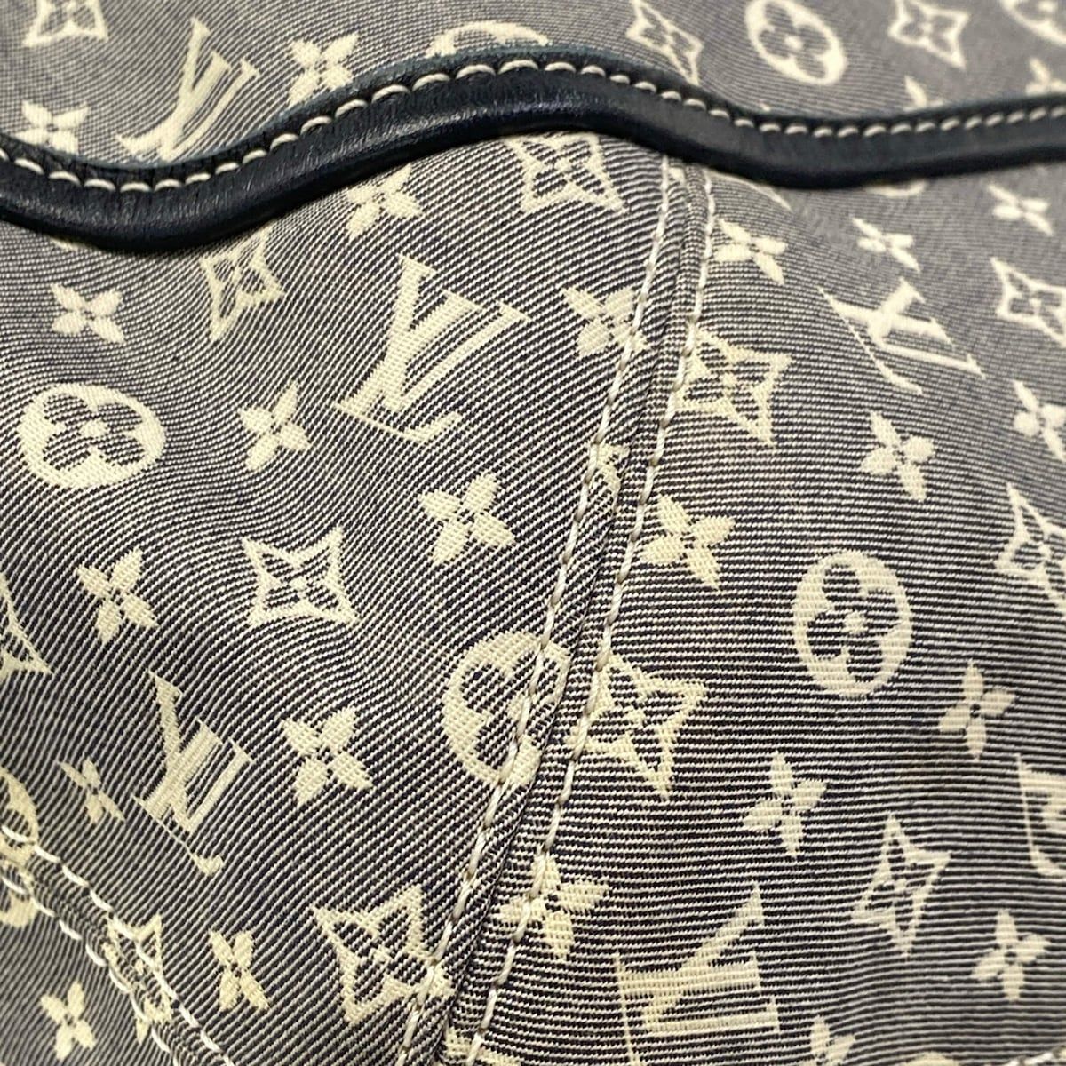 Louis Vuitton Shoulder Bag Monogram Idylle Romance — view 6