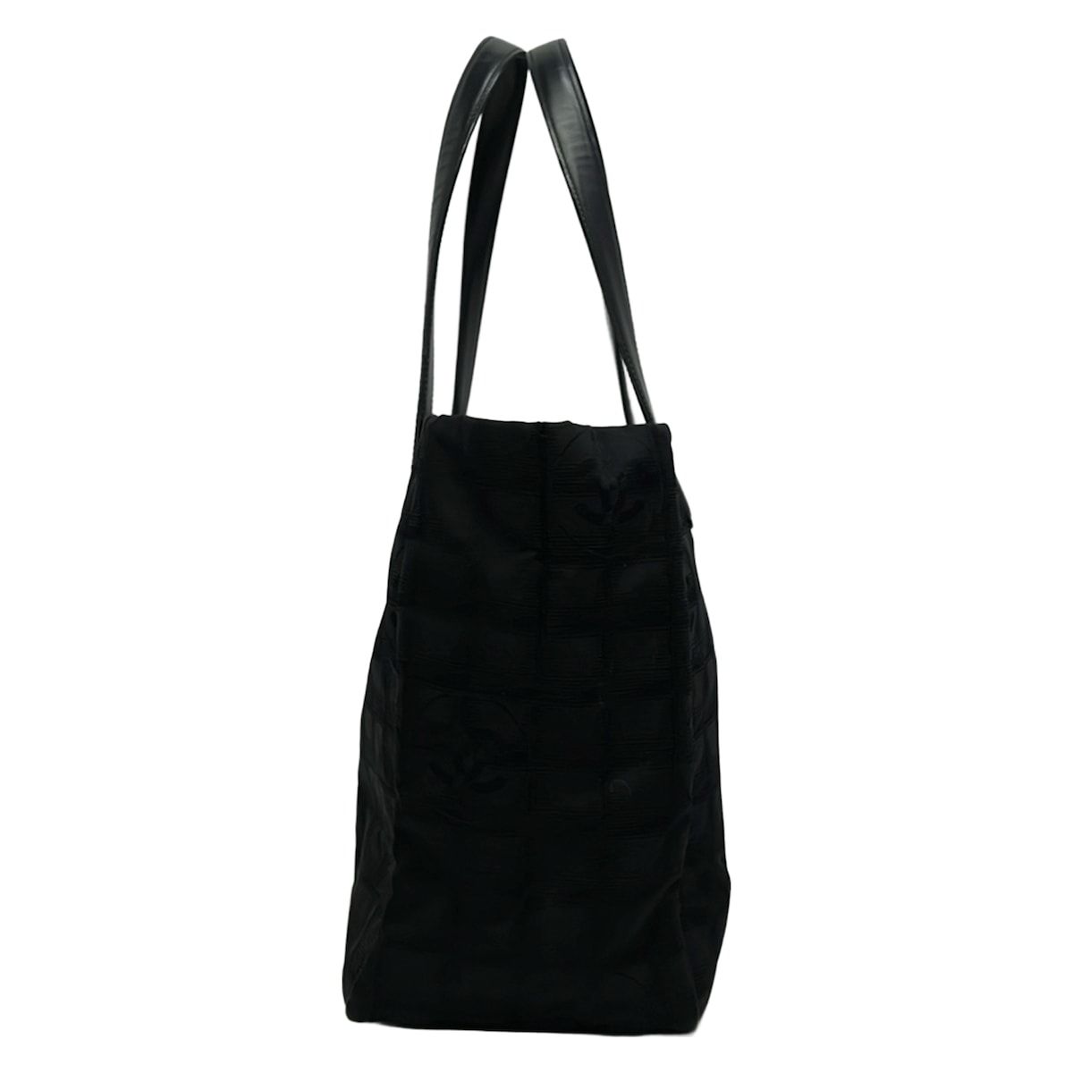 Chanel Tote New Travel Line MM Black Leather — view 2