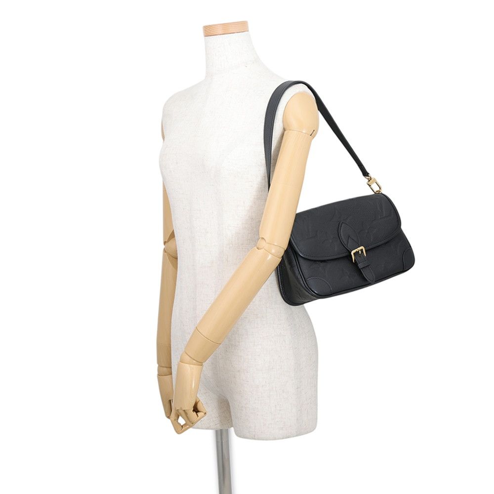 Louis Vuitton Shoulder Bag Monogram Empreinte Diane 2-Way Black — view 4