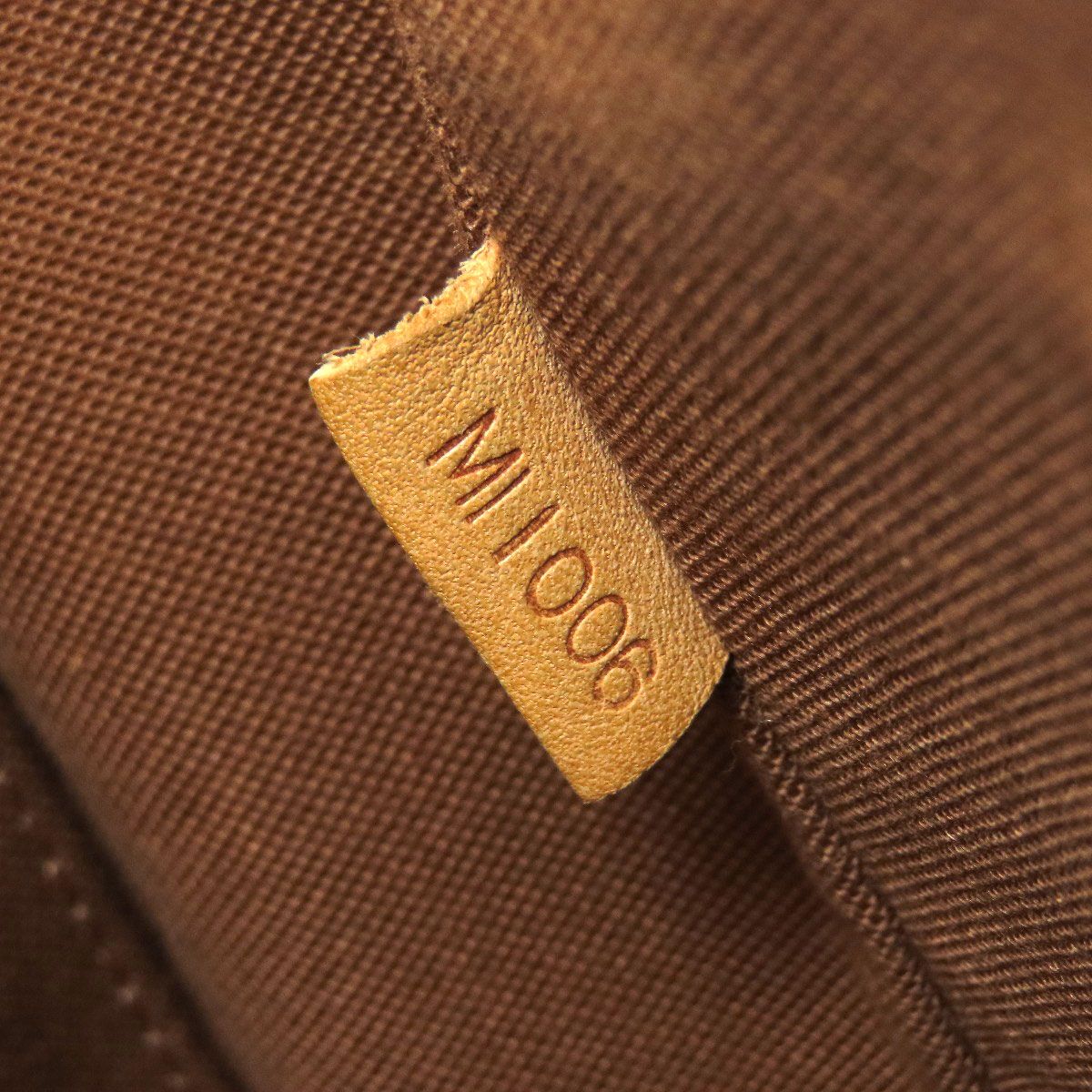 Louis Vuitton Messenger Bosphore PM Shoulder Bag Monogram Canvas — view 7