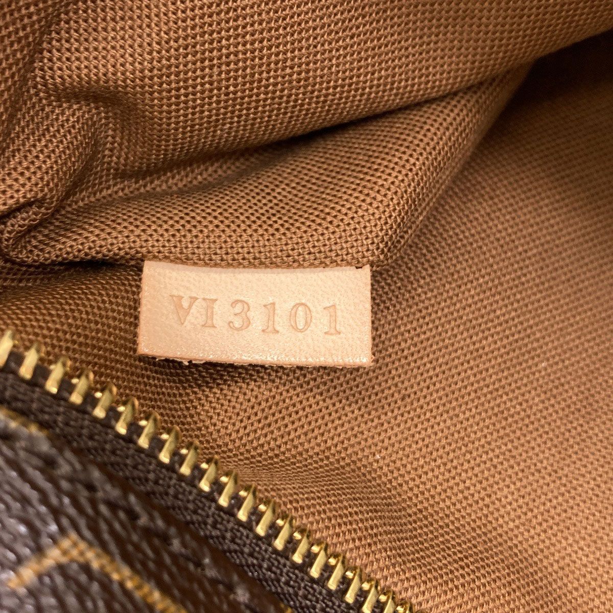 Louis Vuitton Pochette Valmy Shoulder Bag Monogram Canvas — view 7