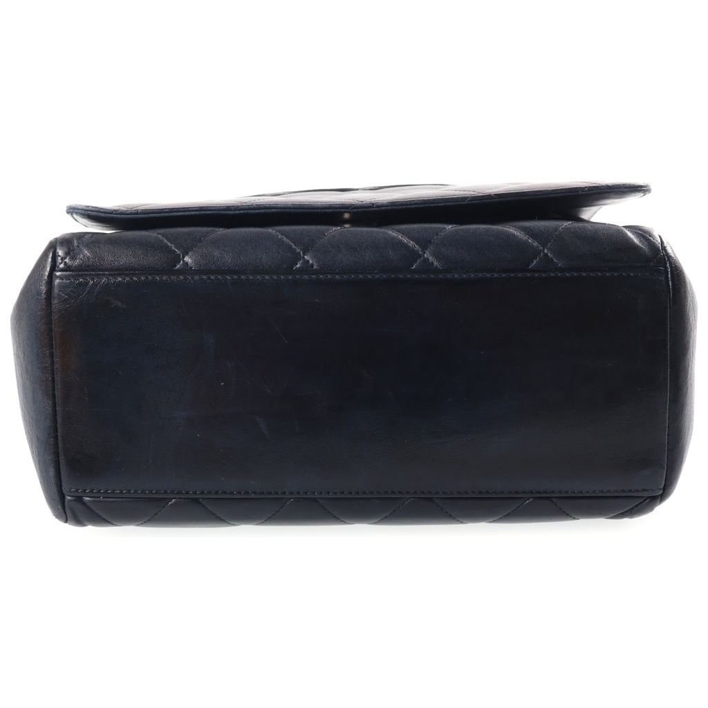 Chanel CC Logo Chain Handbag Quilted Silver Lambskin Black — view 4