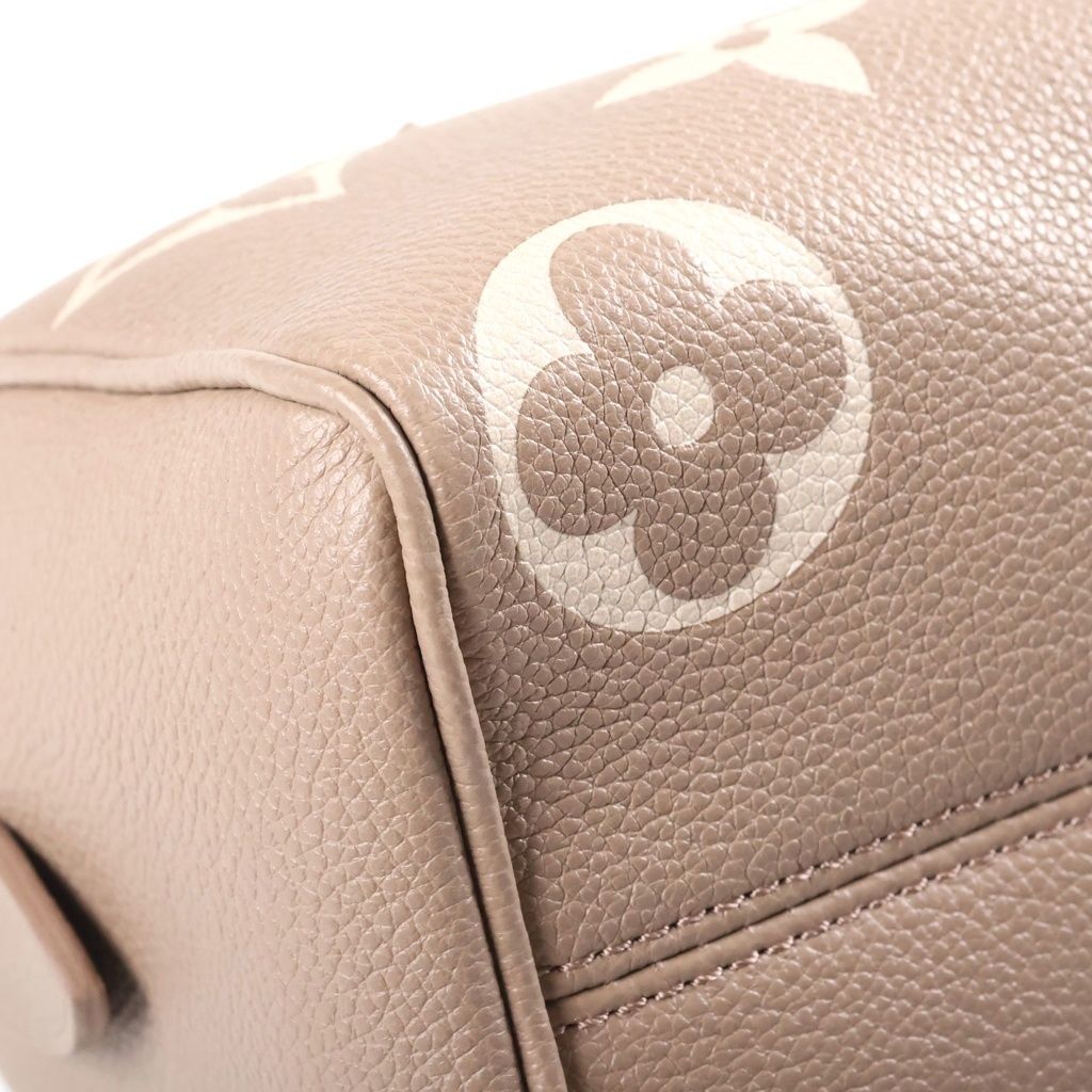 Louis Vuitton Monogram Empreinte Speedy Bandouliere 20 Shoulder Bag 2-Way Gold — view 5