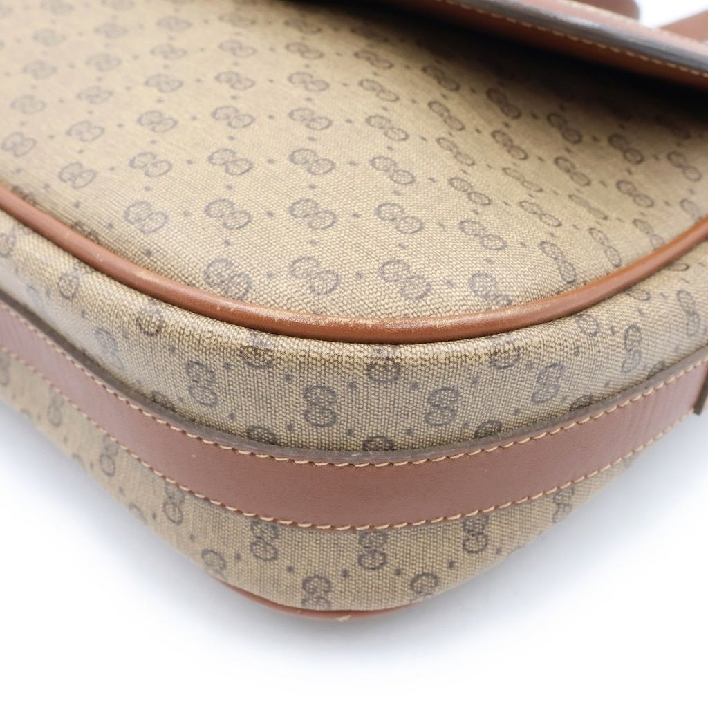 Gucci GG Canvas Shoulder Bag Brown — view 5
