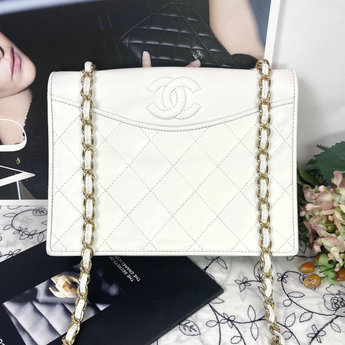 Chanel Vintage Quilted CC Logo Chain Shoulder Bag — view 2