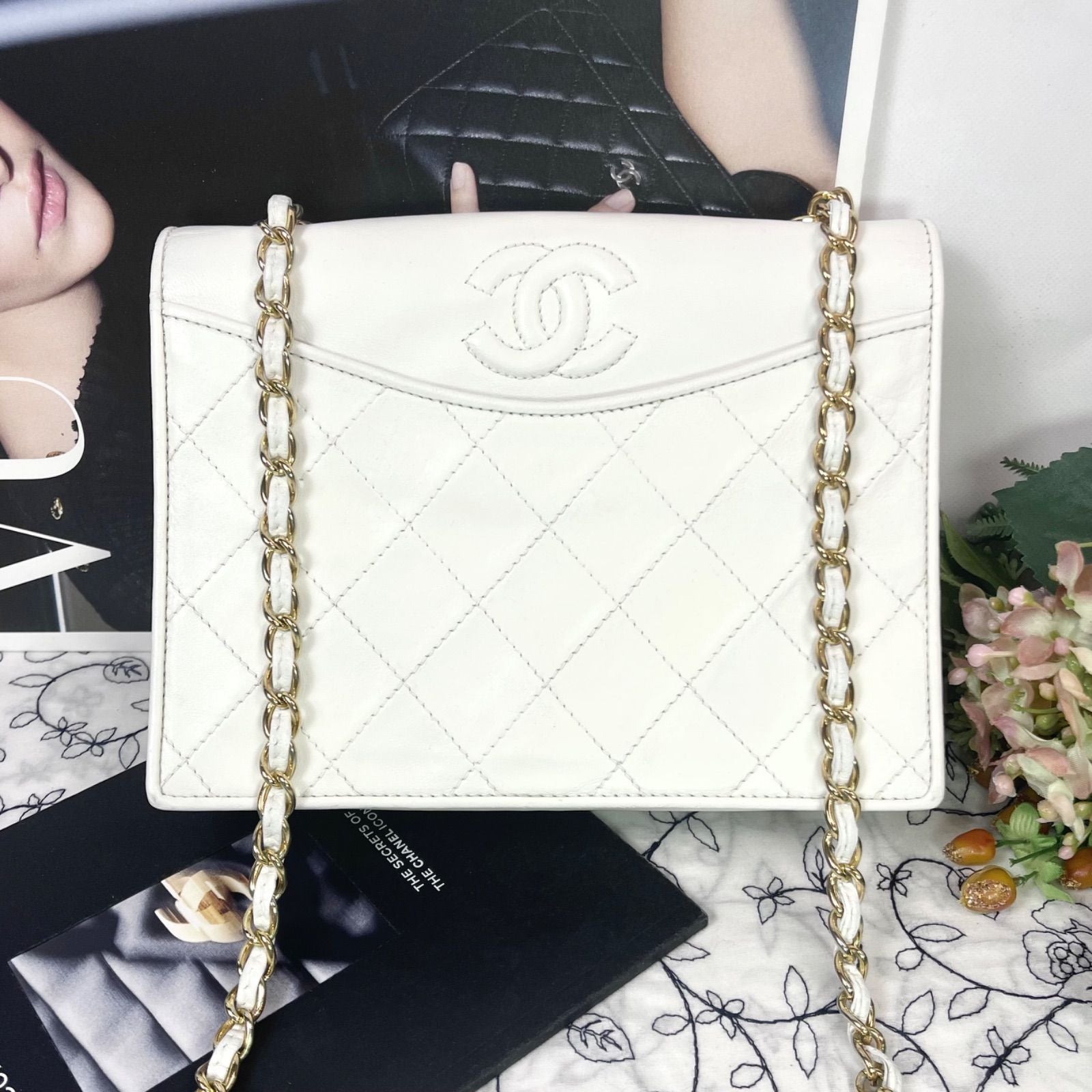 Chanel Vintage Quilted CC Logo Chain Shoulder Bag — view 2