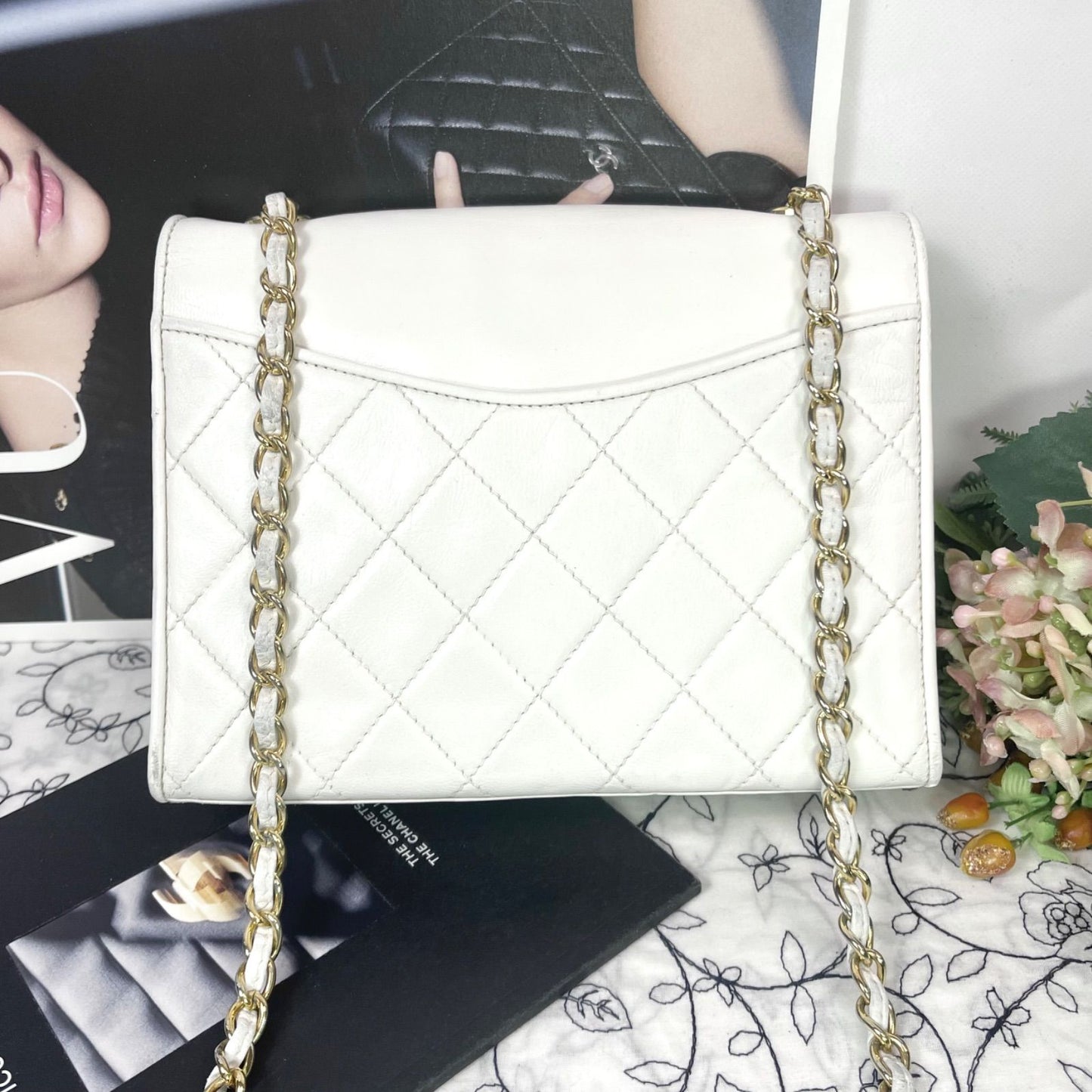 Chanel Vintage Quilted CC Logo Chain Shoulder Bag — view 3