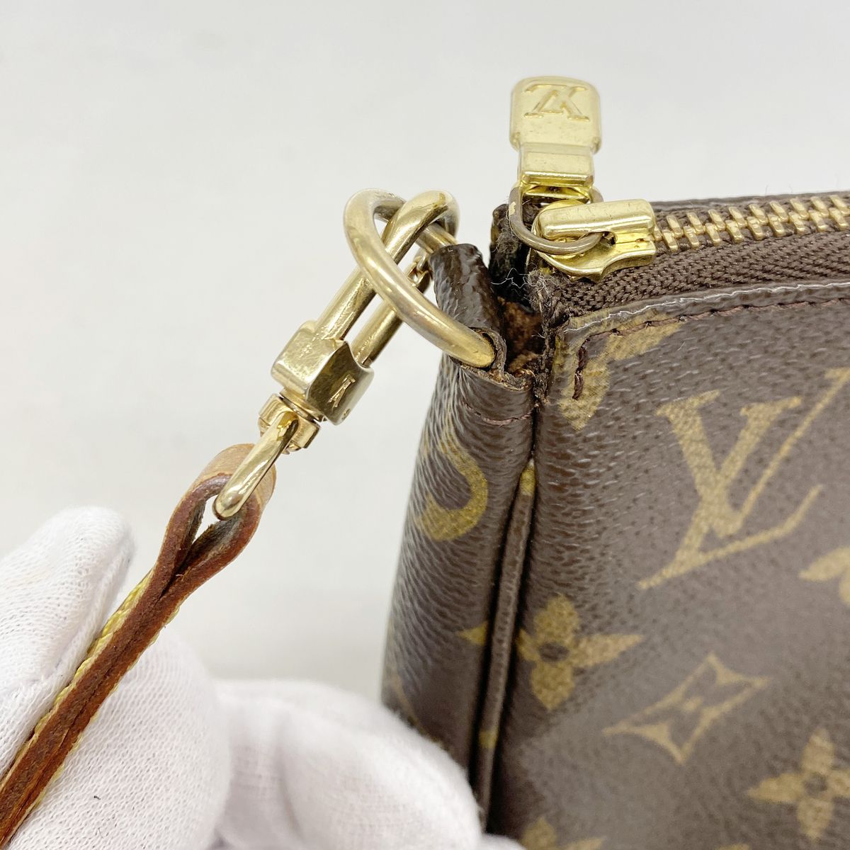 Louis Vuitton Pouch Monogram Pochette Accessoires Brown — view 7