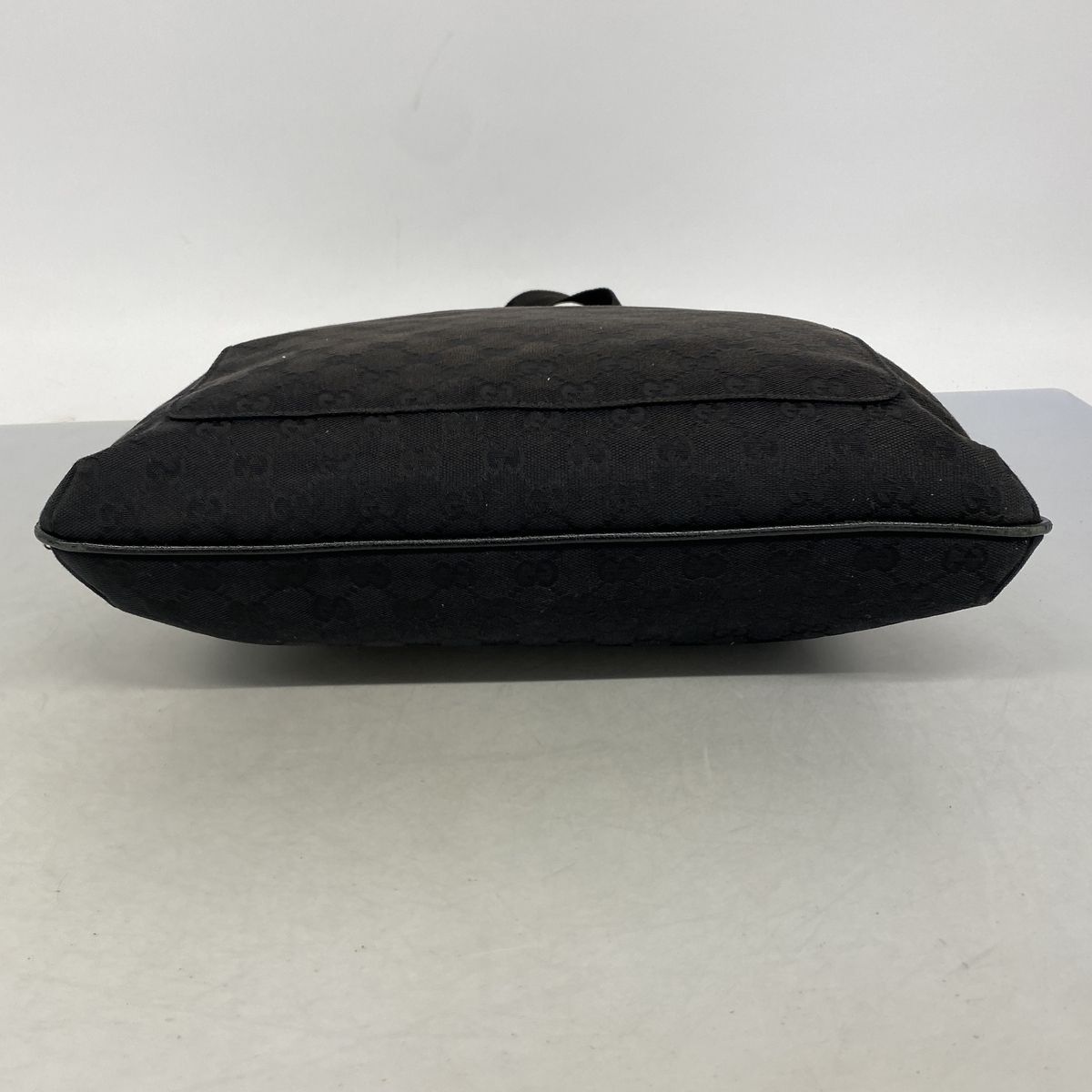 Gucci Shoulder Bag GG Canvas Black Silver — view 3