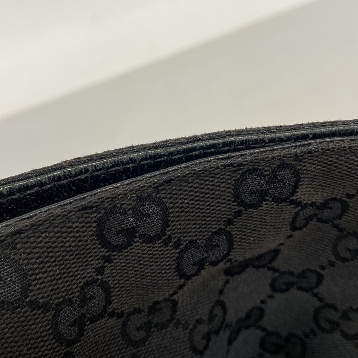 Gucci Shoulder Bag GG Canvas Black Silver — view 7