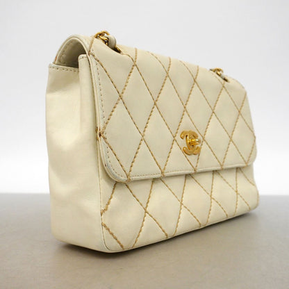 Chanel Shoulder Bag Wild Stitch Leather White Gold — view 2