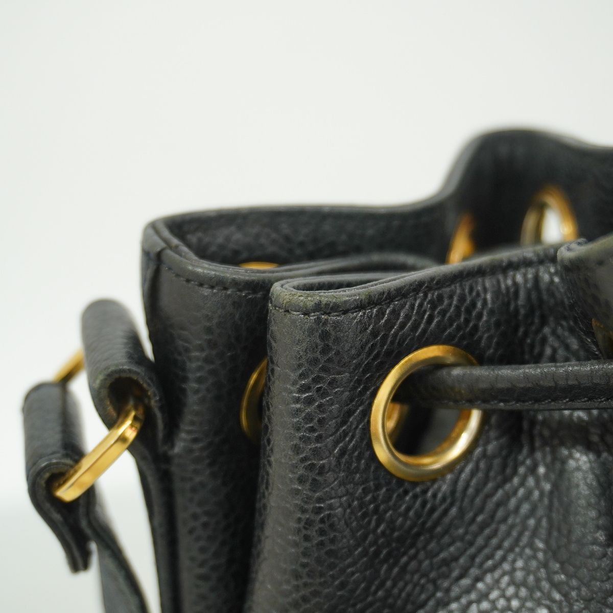 Chanel Shoulder Bag Triple Coco Caviar Leather Black Gold — view 7