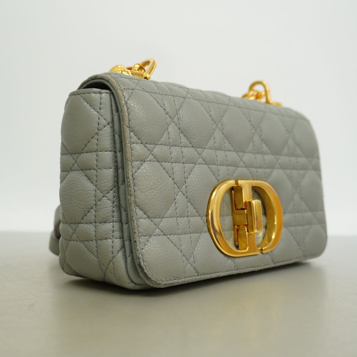 Dior Shoulder Bag Cannage Caro Leather Gray Gold — view 2