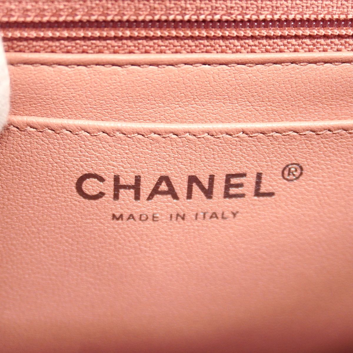 Chanel Shoulder Bag V-stitch 2.55 Leather Pink Silver — view 5