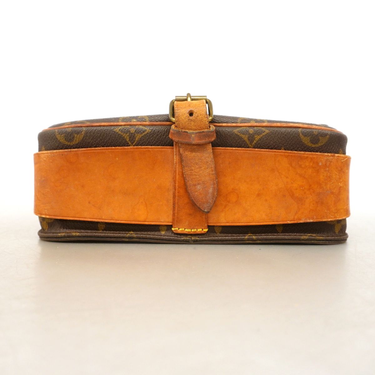 Louis Vuitton Shoulder Bag Monogram Cartouchiere MM Brown — view 3