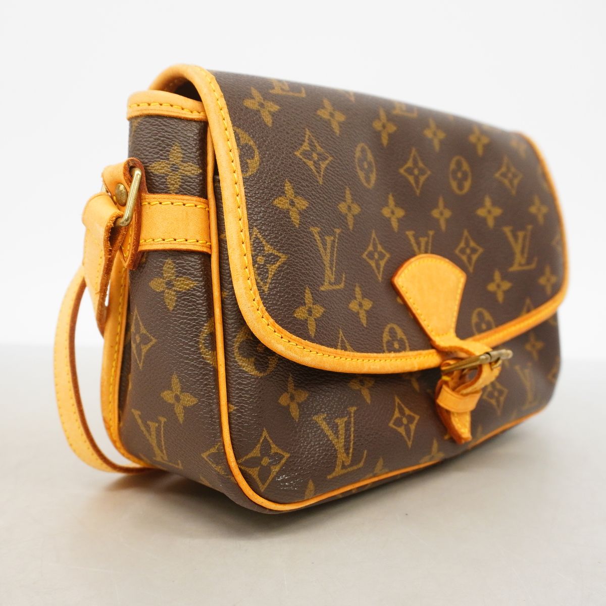 Louis Vuitton Shoulder Bag Monogram Solonge Brown — view 2