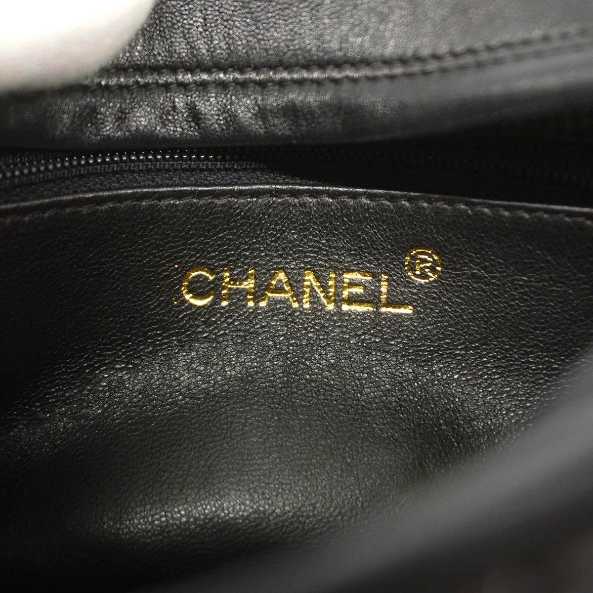 Chanel Shoulder Bag Mademoiselle Lambskin Black Gold — view 5