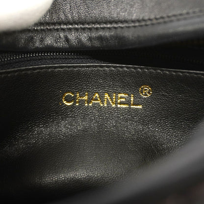 Chanel Shoulder Bag Mademoiselle Lambskin Black Gold — view 5