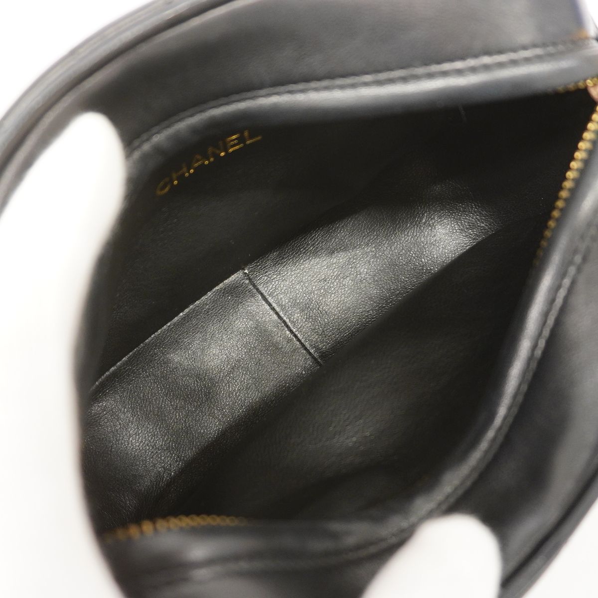 Chanel Shoulder Bag Mademoiselle Lambskin Black Gold — view 4