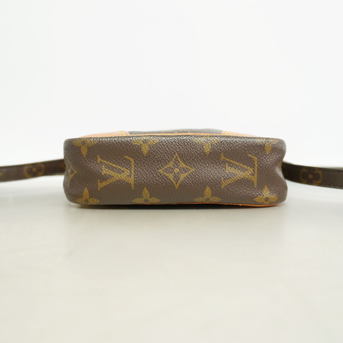 Louis Vuitton Shoulder Bag Monogram Danube Brown — view 3