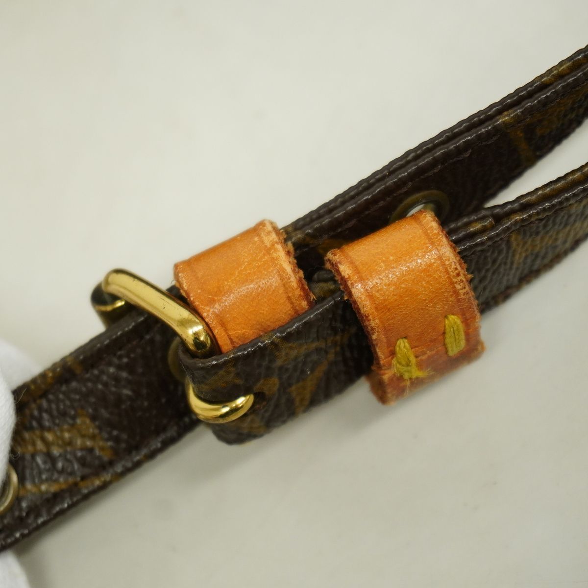 Louis Vuitton Shoulder Bag Monogram Danube Brown — view 8