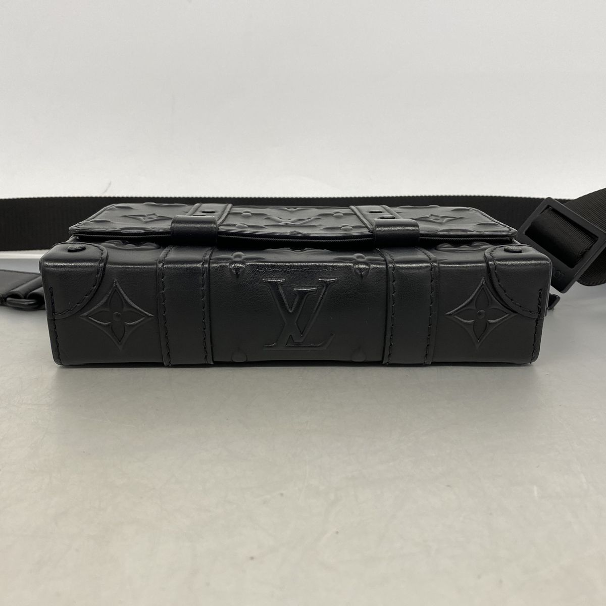 Louis Vuitton Belt Bag Monogram Seal Trunk Black — view 3