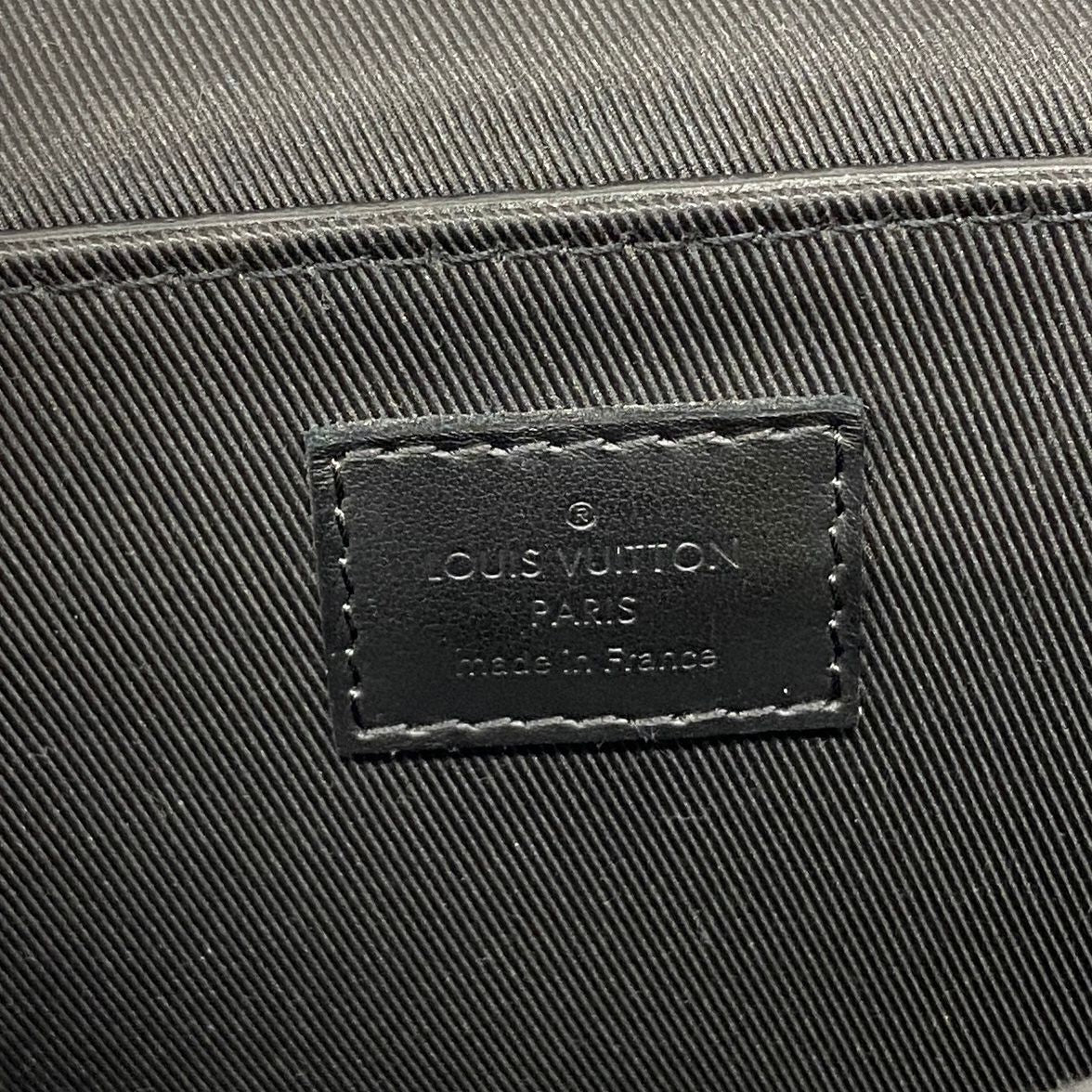 Louis Vuitton Belt Bag Monogram Seal Trunk Black — view 5