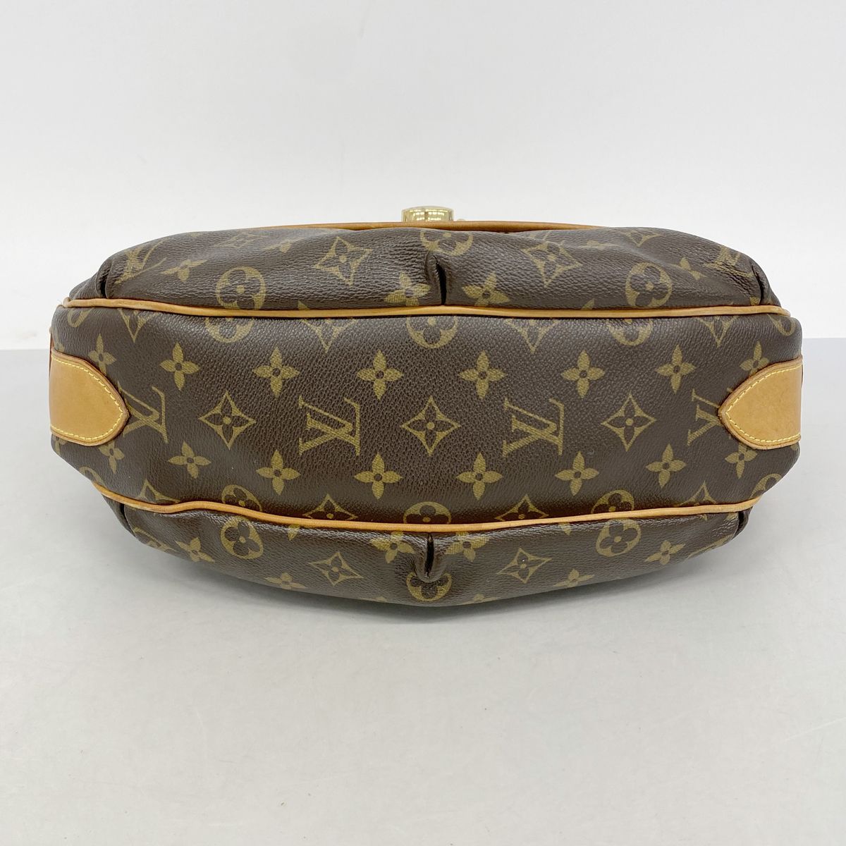 Louis Vuitton Shoulder Bag Monogram Tulum GM Brown — view 3