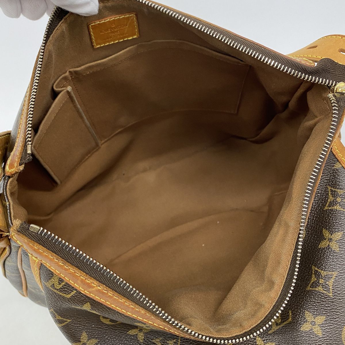 Louis Vuitton Shoulder Bag Monogram Tulum GM Brown — view 4