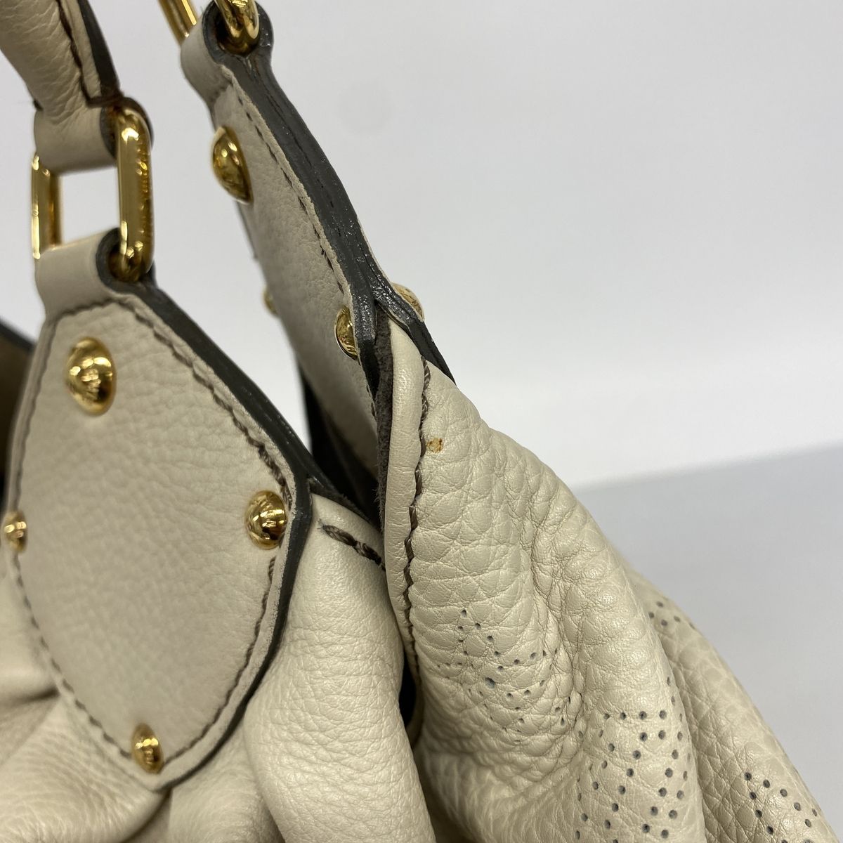 Louis Vuitton Handbag Mahina Neo L Blanc — view 8