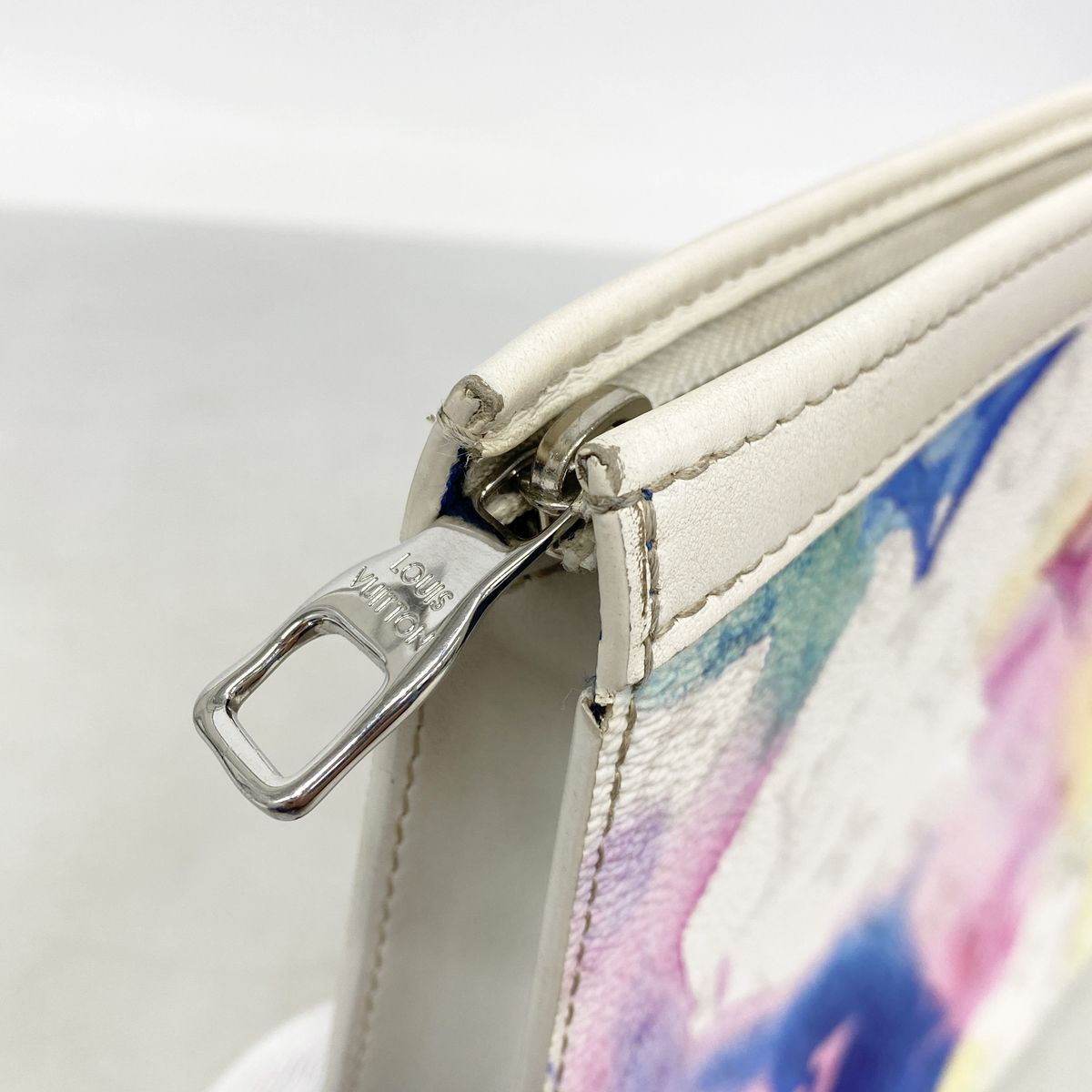 Louis Vuitton Clutch Monogram Water Color Pochette Voyage MM Multicolor — view 8