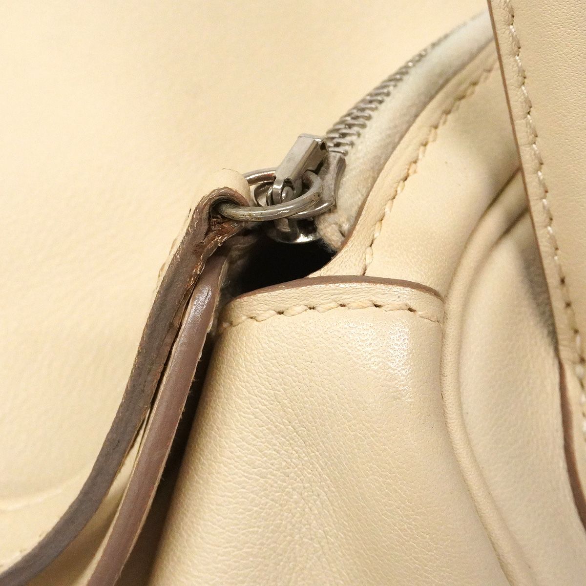Hermes Handbag Lindy 26 Swift Craie Silver 2-Way Bag — view 7