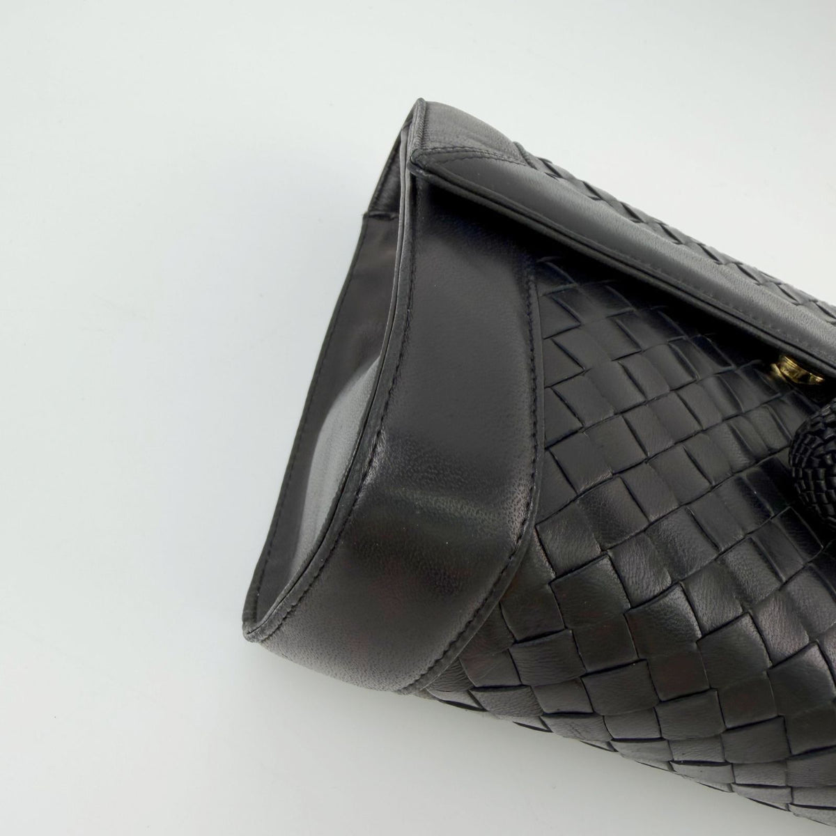 Bottega Veneta Intrecciato Knot Clutch Handbag Leather Black Gold Vintage — view 7