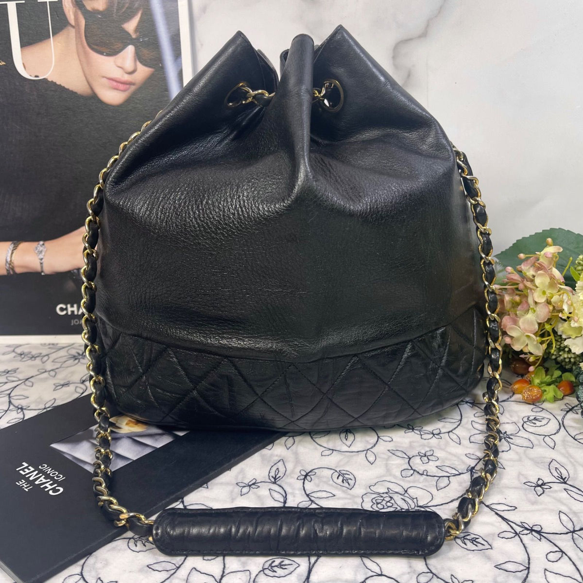 Chanel Drawstring Quilted Chain Shoulder Bag Vintage — view 3