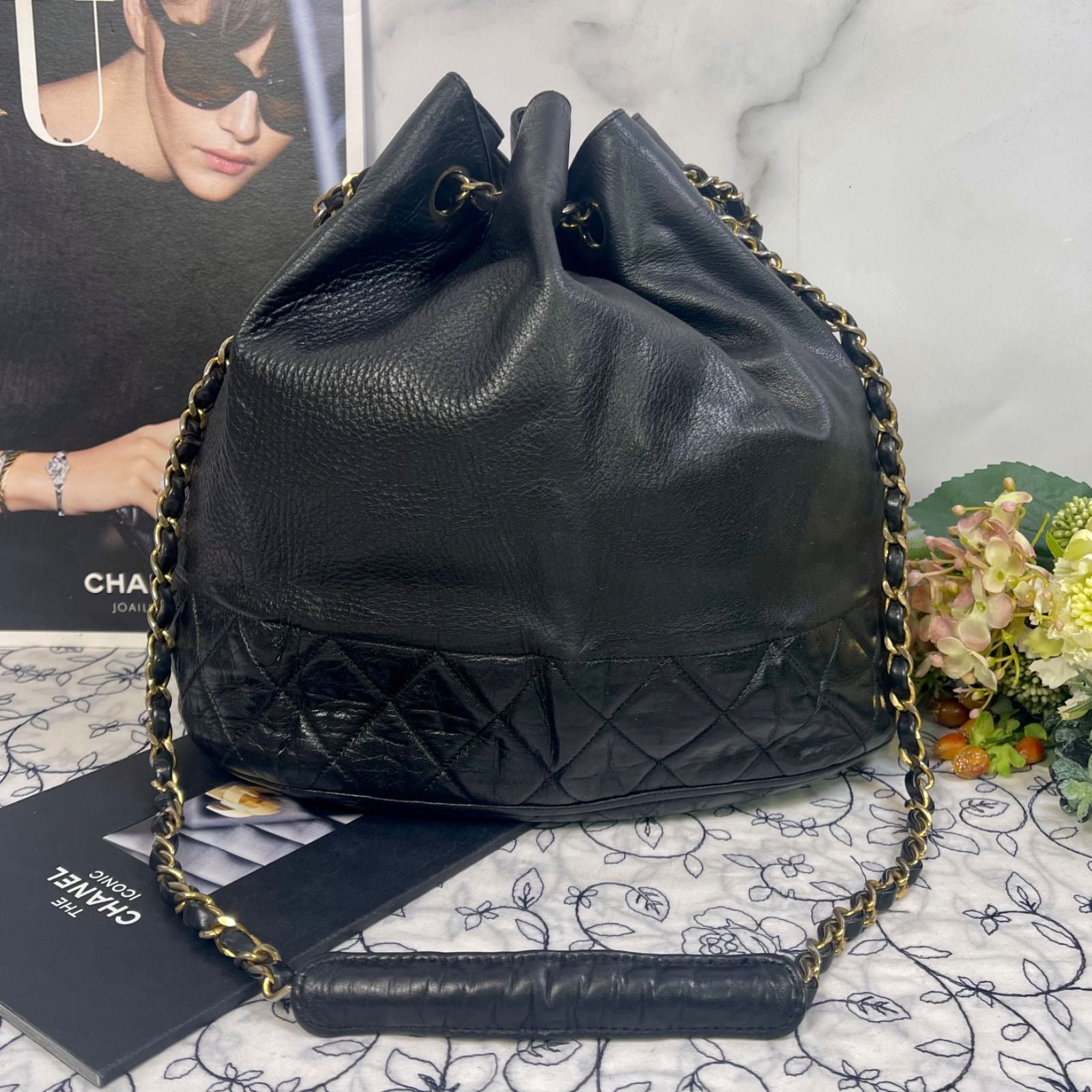 Chanel Drawstring Quilted Chain Shoulder Bag Vintage — view 2