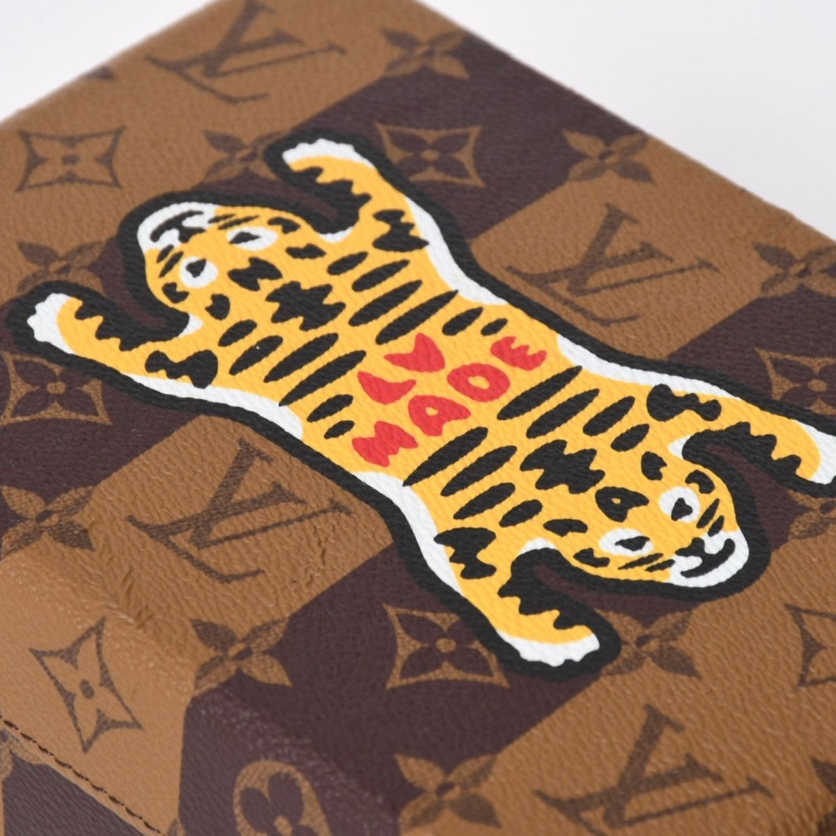 Louis Vuitton Card Box NIGO Tiger Monogram Canvas Brown Gold Limited Shoulder — view 5