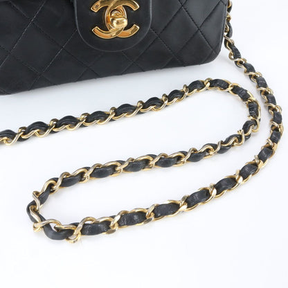 Chanel Quilted Chain Leather Shoulder Bag Crossbody Black — view 2